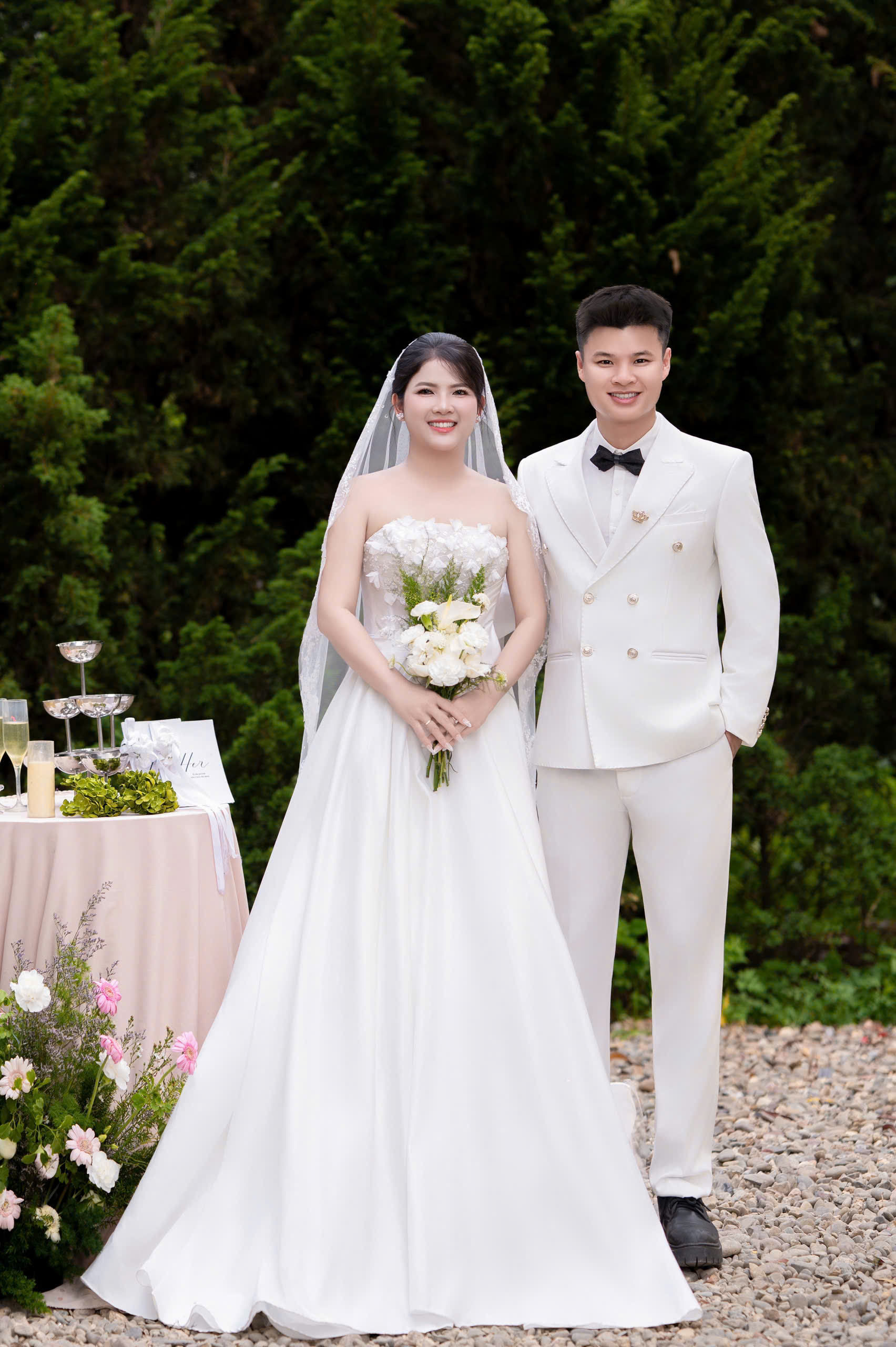 Ảnh cưới Chú rể và Cô dâu